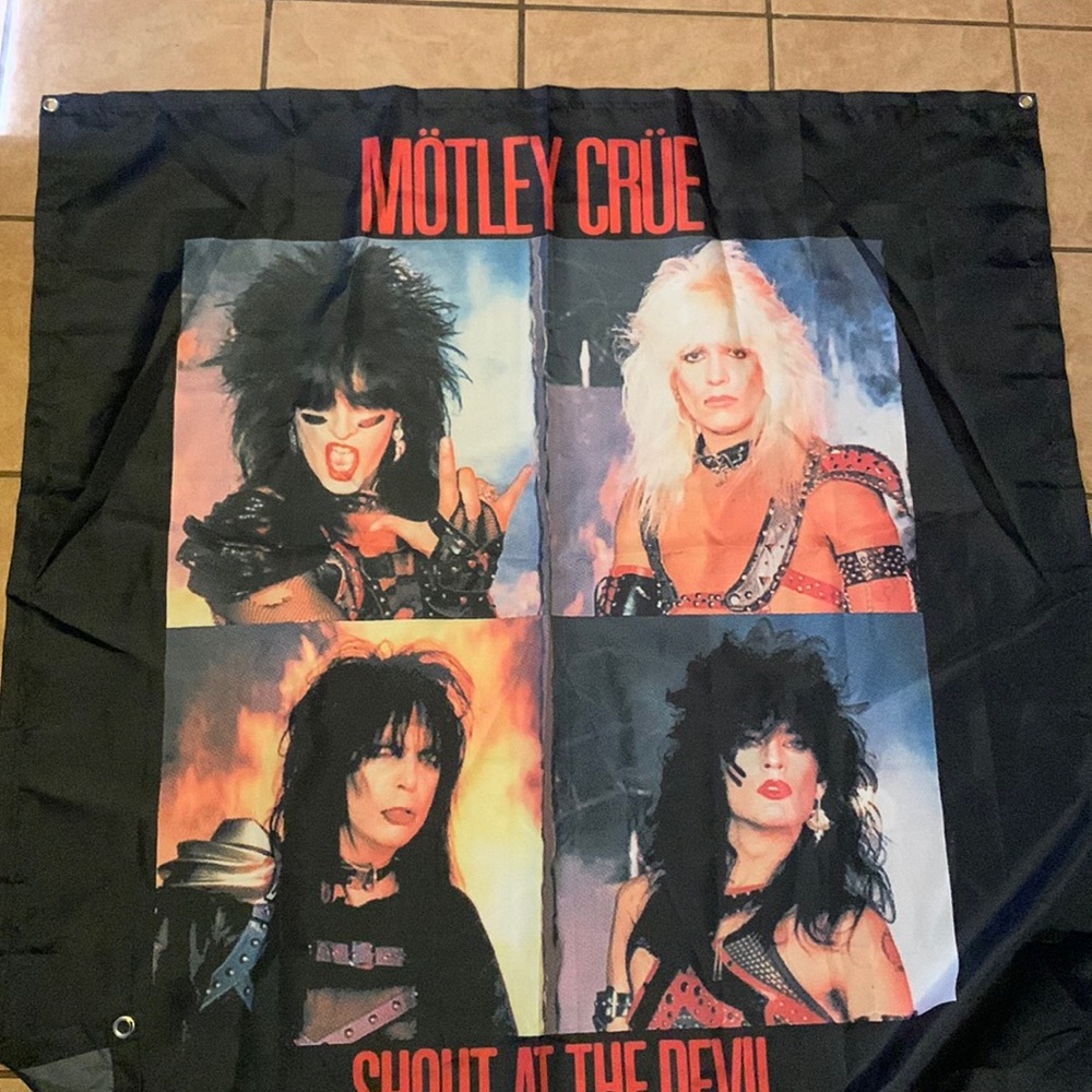 MOTLEY CRUE “SHOUT AT THE DEVIL” TAPESTRY